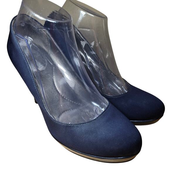 Womens Bandolino 3" Heels Comfortable Classy Womens Size 8
Excellent condition - Picture 3 of 8